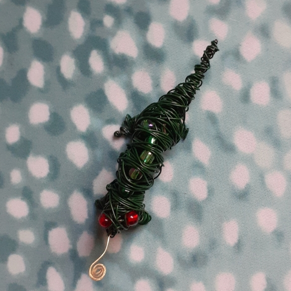 Handcrafted Wire Lizard Desk Ornament w/Beads - Picture 3 of 8